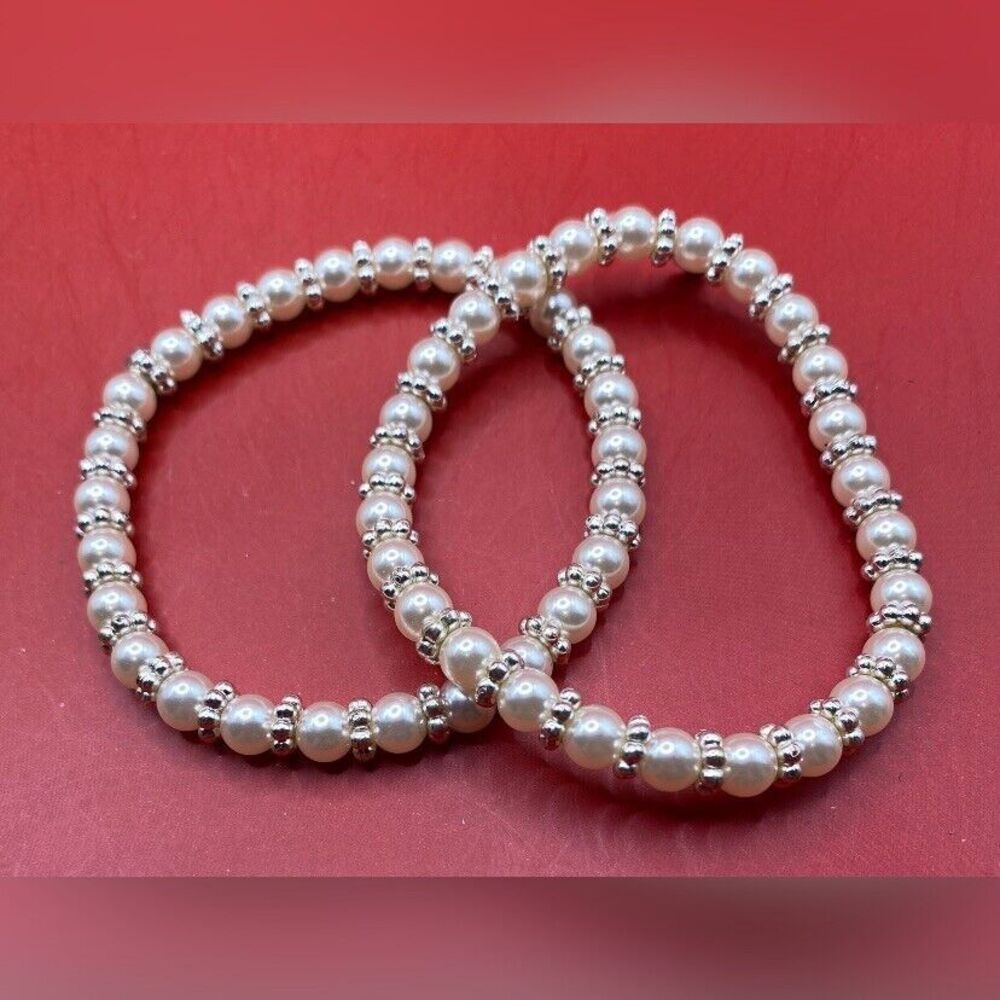 Pair Women’s Bracelets Faux Pearl 7” Stretch